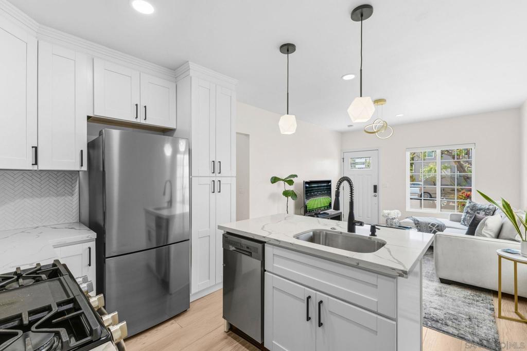 1617 Locust St - photo 8