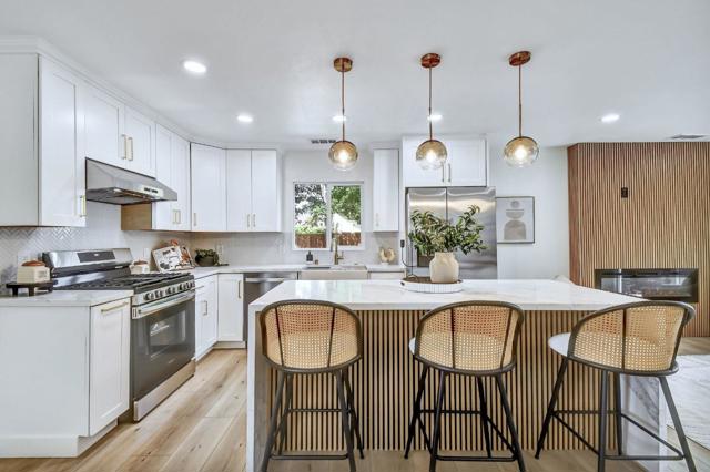 6048 Madelaine Drive, Newark CA: https://media.crmls.org/mediaz/54423ddc-81ab-4d47-bc71-c01f0f31fb7d.jpg