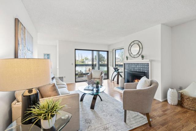 62 Eddystone Court, Redwood City CA: https://media.crmls.org/mediaz/5442b54b-1da7-4c2c-b477-e5c3f37e715e.jpg