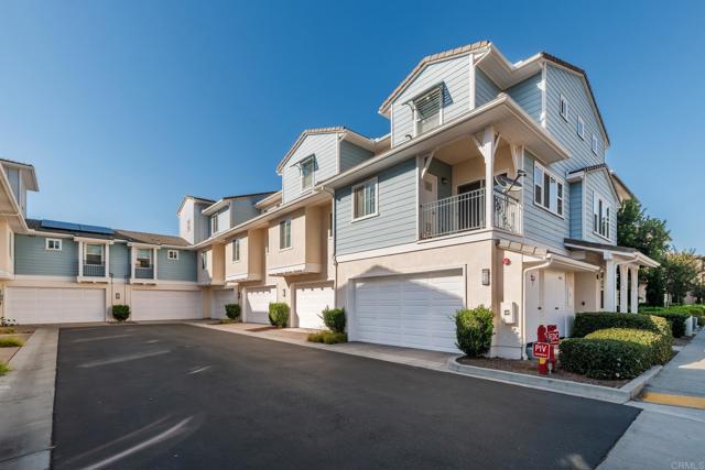 4368 Nautilus Way, Oceanside CA: https://media.crmls.org/mediaz/5443b6a8-625c-4ae3-8502-c21f1d70b16c.jpg