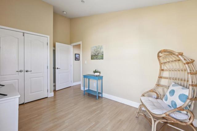 611 Poplar Street, Half Moon Bay CA: https://media.crmls.org/mediaz/54458d66-af9a-42a1-8e19-37ffc6fae9fd.jpg