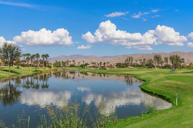 40613 Corte Los Cerritos, Indio CA: https://media.crmls.org/mediaz/5445bd52-d766-4263-8d81-d7f2f91ae9bb.jpg
