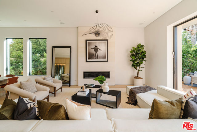819 N Ogden Drive, Los Angeles CA: https://media.crmls.org/mediaz/54463c9e-40e5-4126-a5d4-951e9151ee9d.jpg