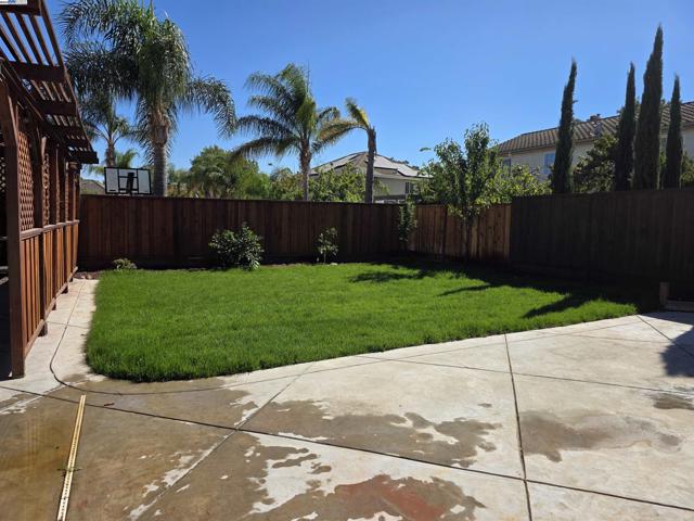 1906 Wilson Ct, Antioch CA: https://media.crmls.org/mediaz/544801ac-8b24-4788-9ed1-8e7498f8caf0.jpg