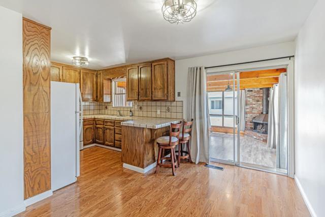 624 Filbert Street, Half Moon Bay CA: https://media.crmls.org/mediaz/5448605f-0fa8-491a-8e57-5276d3d9c88f.jpg