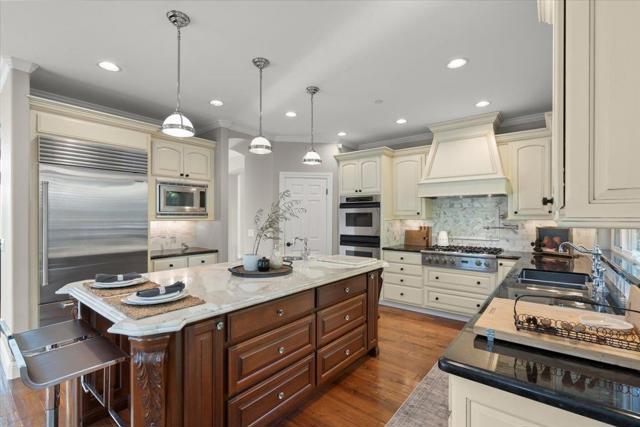 2380 Sunflower Circle, Gilroy CA: https://media.crmls.org/mediaz/5448b50f-3fd5-4d55-acf4-ed7d0741d0ed.jpg