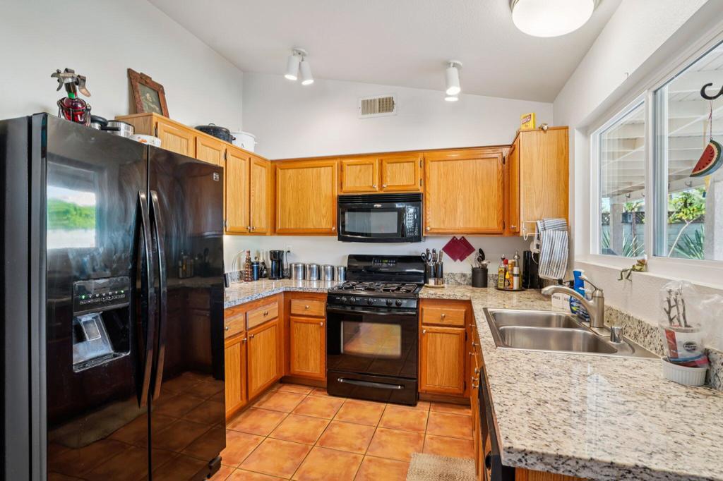 MLS #219138819DA image #16