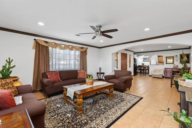 Detail Gallery Image 9 of 37 For 731 Teaberry St, Encinitas,  CA 92024 - 3 Beds | 2 Baths