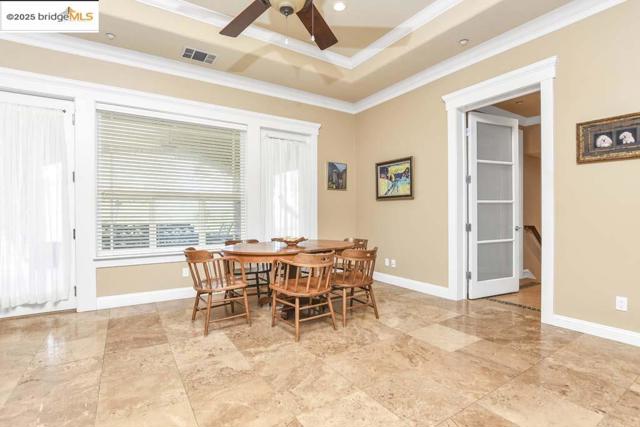 9050 Deer Valley Rd, Brentwood CA: https://media.crmls.org/mediaz/544b3fdd-12d2-4ef1-a307-d31f1c6464ef.jpg