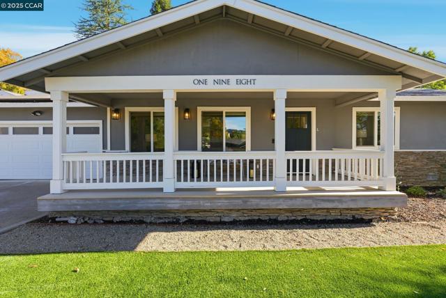 198 Pulido Rd, Danville CA: https://media.crmls.org/mediaz/544b4f68-0350-46dd-83bd-d1e112d48129.jpg