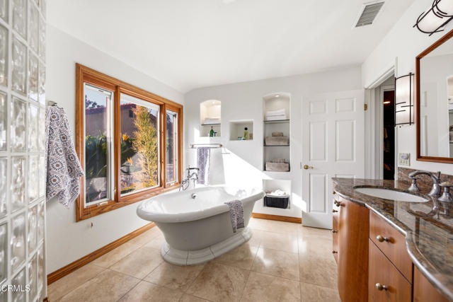 Detail Gallery Image 24 of 53 For 644 Camino De Celeste, Thousand Oaks,  CA 91360 - 4 Beds | 3/1 Baths