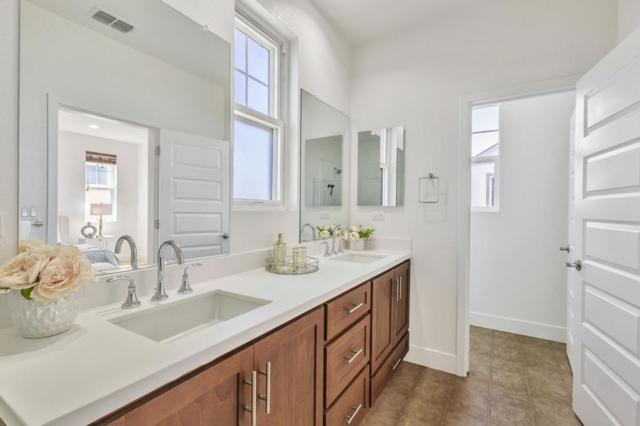 38118 Luma Terrace, Newark CA: https://media.crmls.org/mediaz/544bd7c1-d84b-4117-87bc-07f99d0f6e0e.jpg