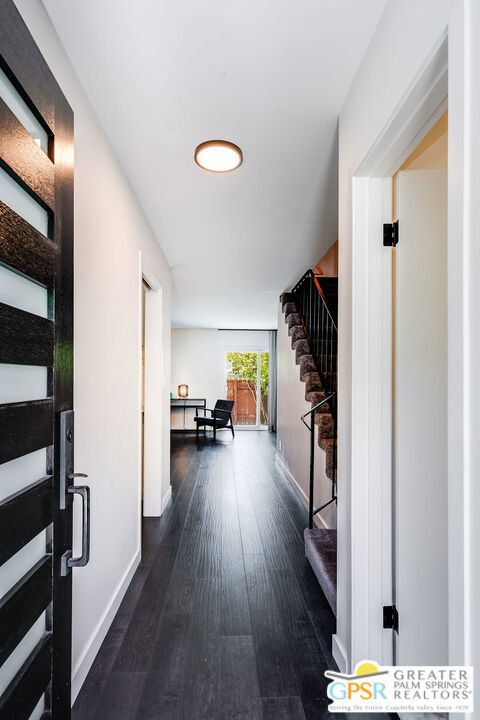 241 S Avenue 57, Los Angeles CA: https://media.crmls.org/mediaz/544c96dd-c378-4140-b58d-497a73a4f86e.jpg