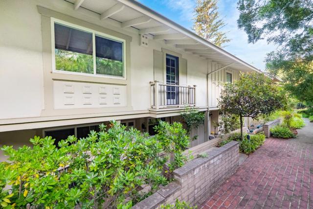 14664 Springer Avenue, Saratoga CA: https://media.crmls.org/mediaz/544e8d43-3414-41fd-b631-f97ec96f09bb.jpg