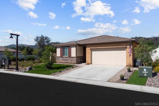 28315 Farm Creek Way, Valley Center CA: https://media.crmls.org/mediaz/544ec171-bb5b-41b3-9772-cae87f9c0137.jpg