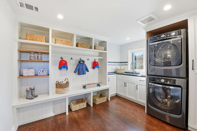 1085 Camino Ramon, San Jose CA: https://media.crmls.org/mediaz/544f2c75-654e-41dd-98cf-b01e8b3d3e19.jpg