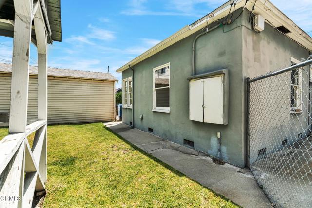 4419 4419 1/2 Corliss Street, Los Angeles CA: https://media.crmls.org/mediaz/544fab37-5a3b-4384-9fe8-b4ce5a95da8f.jpg