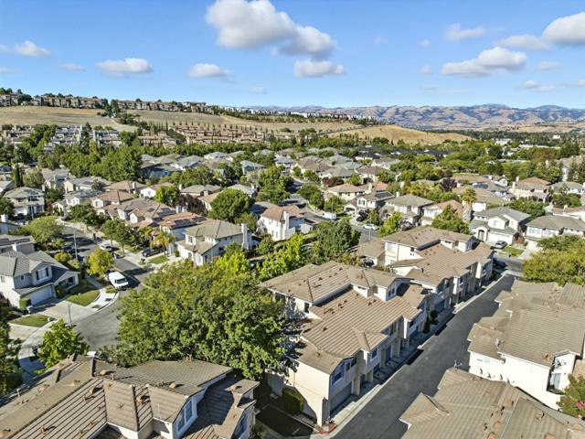 561 Manhattan Place, San Jose CA: https://media.crmls.org/mediaz/544fe641-d503-41b4-b6ea-e03b0b4874ea.jpg
