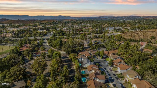 Detail Gallery Image 29 of 31 For 263 Fox Hills Dr, Thousand Oaks,  CA 91361 - 5 Beds | 2/1 Baths