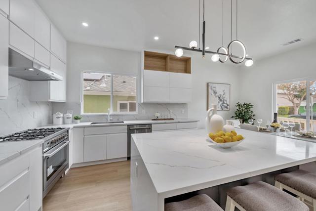 841 Harrison Street, Santa Clara CA: https://media.crmls.org/mediaz/544ff8d8-f0ee-450c-851c-e113cd872e4e.jpg