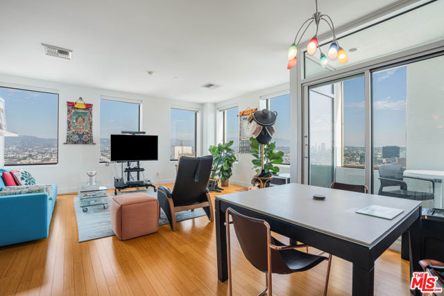 3810 Wilshire Boulevard, Los Angeles CA: https://media.crmls.org/mediaz/54502252-15a0-4dc2-8787-e18716ebf514.jpg