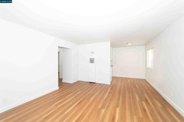1700 Market Ave, San Pablo CA: https://media.crmls.org/mediaz/5450b455-7749-4bf9-bd8a-d273aad99e56.jpg
