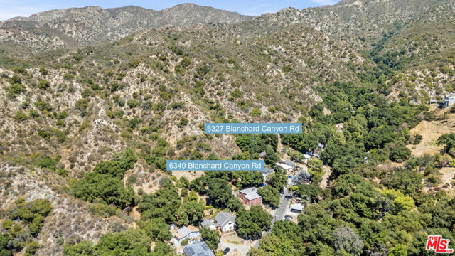 6349 Blanchard Canyon Road, Tujunga CA: https://media.crmls.org/mediaz/5450d7ed-7ed7-4b8b-abcb-e8e65e6aae40.jpg