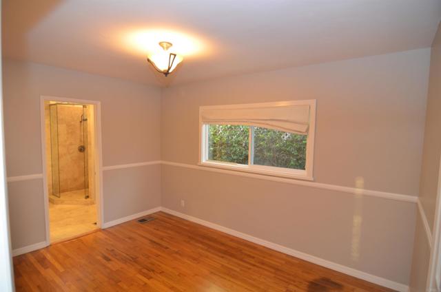 2297 Newcastle Avenue, Cardiff by the Sea CA: https://media.crmls.org/mediaz/5450e0b0-8853-409c-860b-397adbc1e590.jpg