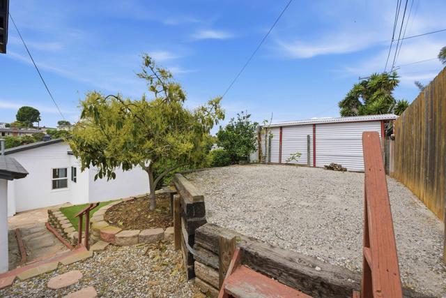 3542 Poe Street, San Diego CA: https://media.crmls.org/mediaz/5452035c-c86c-47e5-8da7-c7d9d49ea580.jpg
