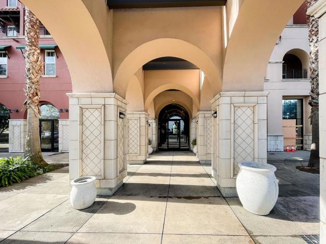 88 S Broadway, Millbrae CA: https://media.crmls.org/mediaz/545221b3-6efd-4bab-b8c4-3a0247af1d33.jpg