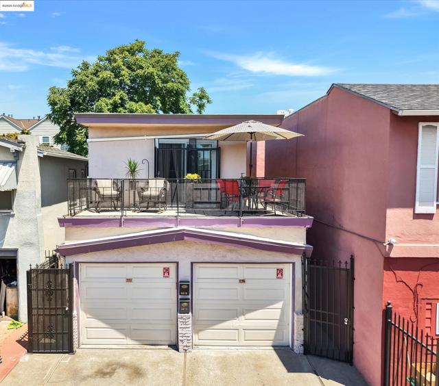 6610 Bancroft Avenue, Oakland CA: https://media.crmls.org/mediaz/5452e38f-66a7-465c-aa31-ed87cdcabeef.jpg