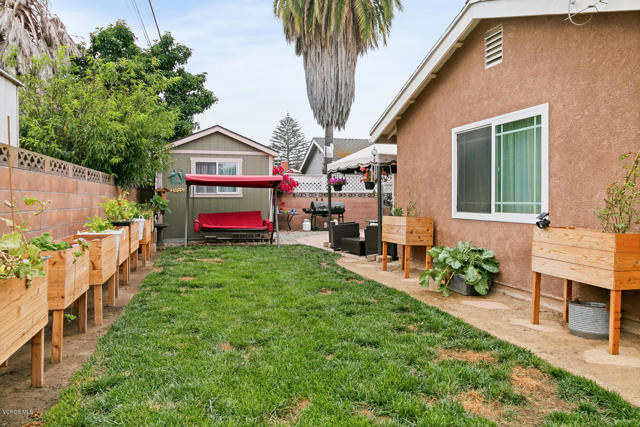 1210 Elder Street, Oxnard CA: https://media.crmls.org/mediaz/5452f95c-42b0-4655-b6a9-e7bfa03d4207.jpg