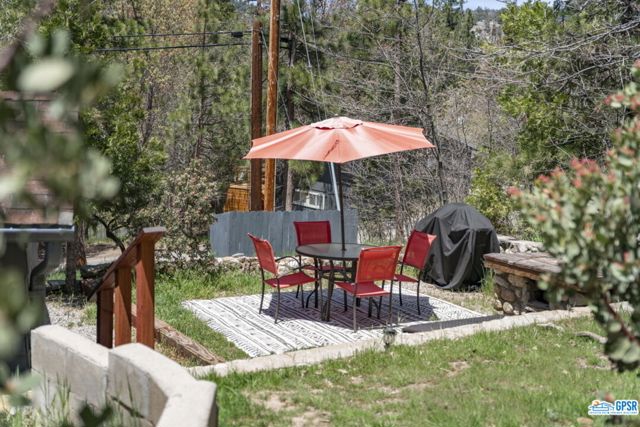 53455 Middle Ridge Drive, Idyllwild, California 92549, ,Single Family Residence,For Sale,Middle Ridge,23269573