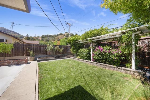 365 Heidi Drive, Morgan Hill CA: https://media.crmls.org/mediaz/54543bd1-f072-4a8c-8a45-85e2da56ad12.jpg