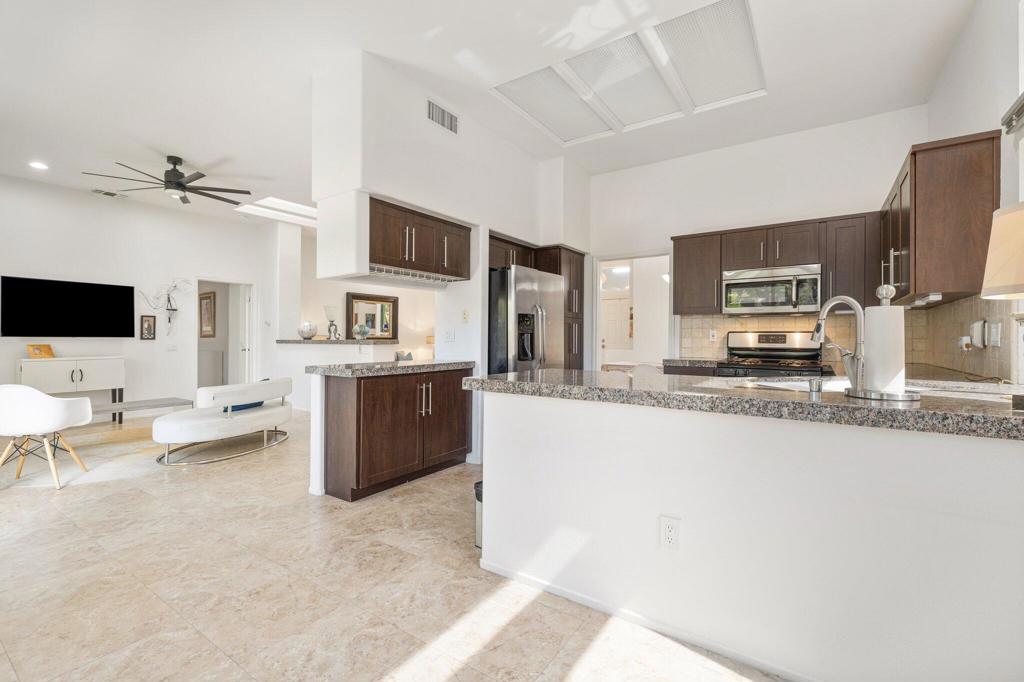 78439 Yucca Blossom Drive