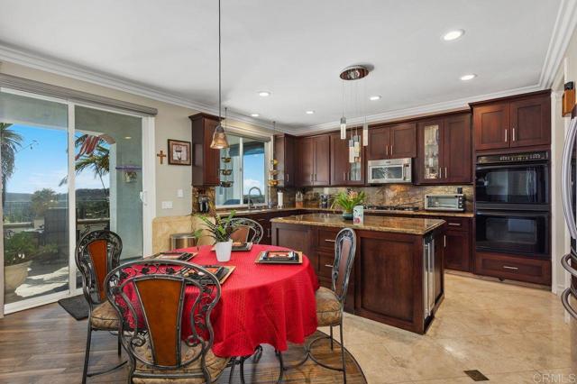 2183 Coast Avenue, San Marcos CA: https://media.crmls.org/mediaz/54550dc6-f065-43d4-9b99-e6f797f0e060.jpg