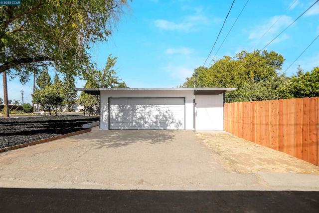 197 Carolos Drive, Pacheco CA: https://media.crmls.org/mediaz/5455ceae-2d7e-44c1-9837-239a32d21c0d.jpg