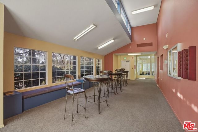 675 Oak Run Trail, Oak Park CA: https://media.crmls.org/mediaz/54561156-e129-4f9a-ae28-b4fcb427484c.jpg