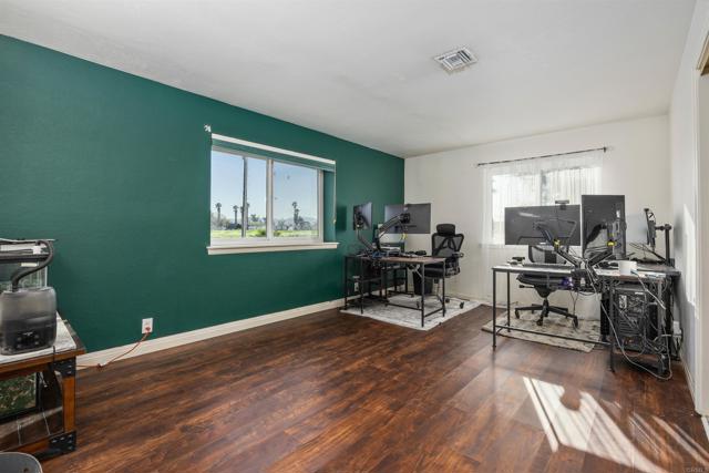 Detail Gallery Image 32 of 54 For 2209 Boundary Ave, Ramona,  CA 92065 - 4 Beds | 2/1 Baths