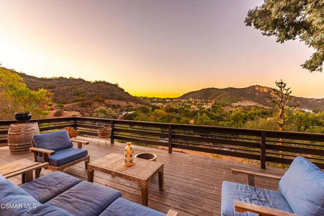 356 E Carlisle Road, Thousand Oaks CA: https://media.crmls.org/mediaz/54567316-27ac-4baa-b4e0-0639b49b21a3.jpg