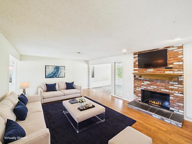 Detail Gallery Image 4 of 44 For 837 Oneonta St, Imperial Beach,  CA 91932 - 4 Beds | 2 Baths