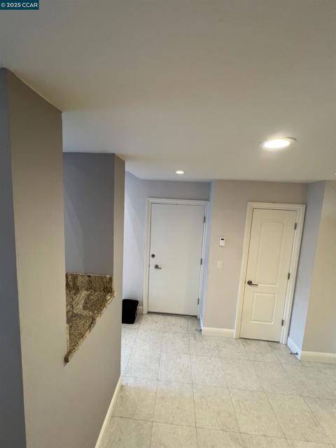 2562 Walnut Blvd, Walnut Creek CA: https://media.crmls.org/mediaz/5456f9c2-c9f4-4cc0-89e7-862c0b204a54.jpg