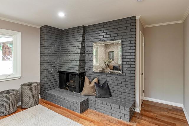 24139 Summerhill Avenue, Los Altos CA: https://media.crmls.org/mediaz/5457268e-a304-4381-9ff6-48108c6083ea.jpg