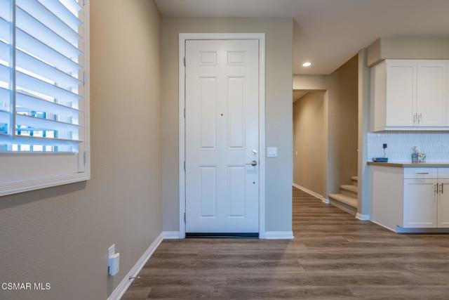 263 Morro Way, Simi Valley CA: https://media.crmls.org/mediaz/54573c05-c72d-42ab-8bae-aa2d5ef1cead.jpg