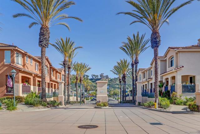 946 Camino De La Reina, San Diego CA: https://media.crmls.org/mediaz/54576326-9e55-45ac-9a54-988a22759f67.jpg
