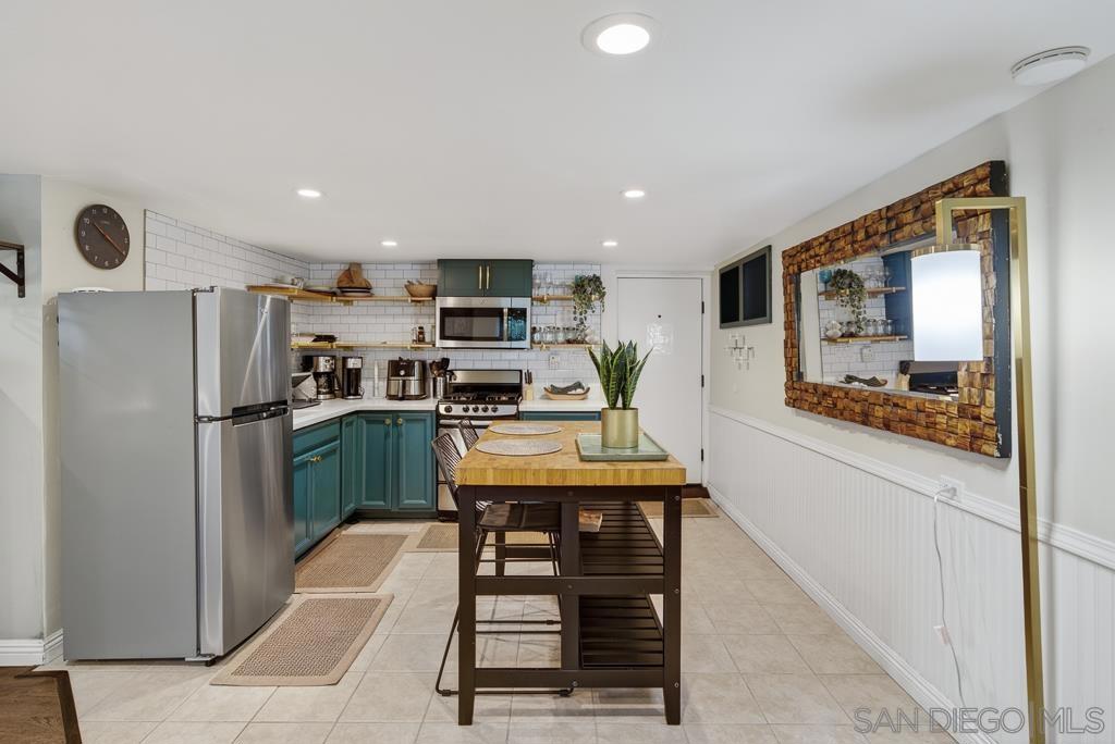 5438 Gilbert Dr #UNIT C - photo 8