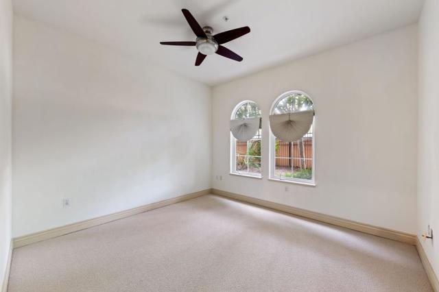 88 S Broadway, Millbrae CA: https://media.crmls.org/mediaz/54592cea-fa55-4543-a0e5-836180e4421a.jpg