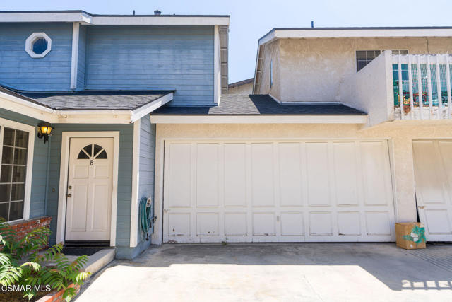 2517 Harriman Lane, Redondo Beach CA: https://media.crmls.org/mediaz/5459940c-c53d-46b3-bc50-41168f7af3a5.jpg