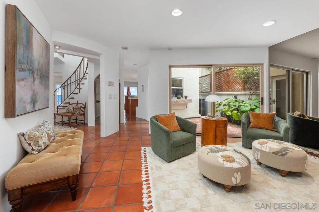 MLS #250037432SD image #21