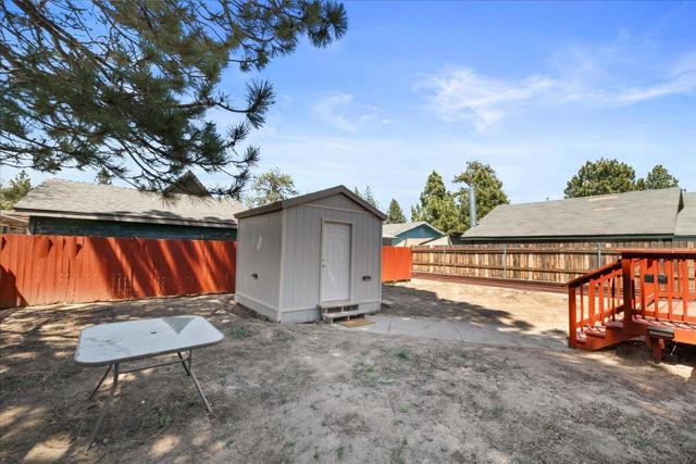 773 W Aeroplane Boulevard, Big Bear CA: https://media.crmls.org/mediaz/545c7662-6e47-45ea-8e28-a220cb87a192.jpg